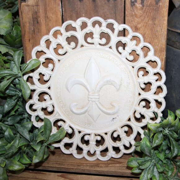 Heavy Ornate Vintage Shabby French Cast Iron Fleur De Lis Decor Plate - Picture 1 of 4